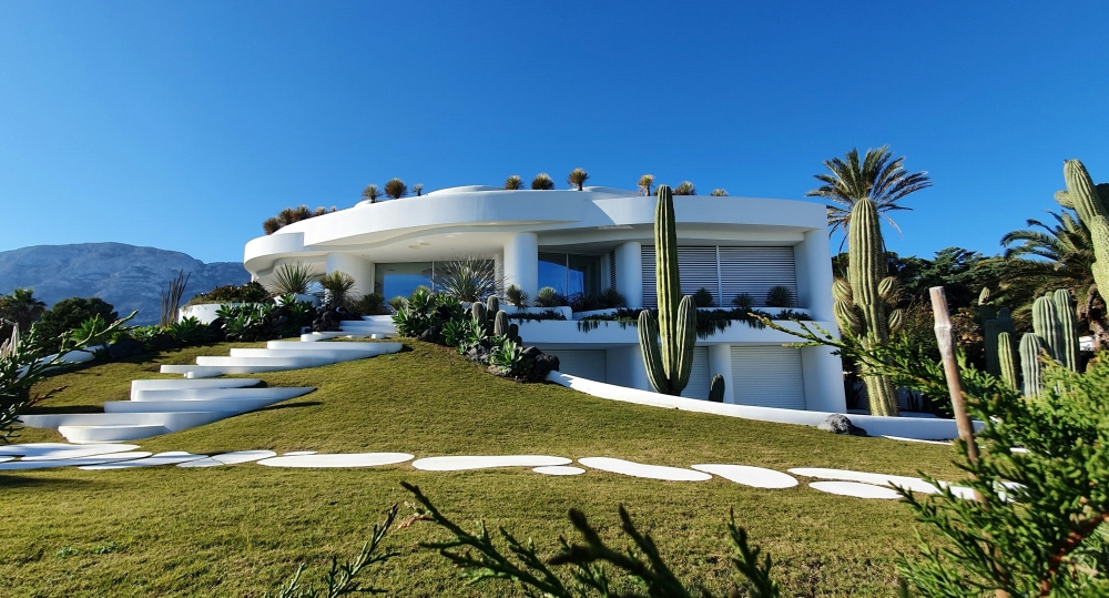 luxury home